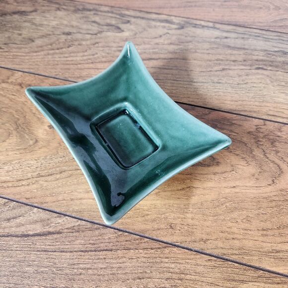 Vintage Green Rectangular Ceramic Dish Marked Ming Art M5 5.5" x 4.25" - Picture 4 of 8